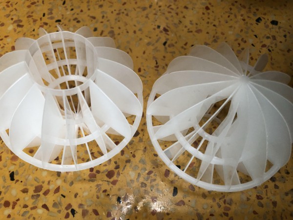 Giá Thể Vi Sinh Dạng Cầu D100 (Trắng)