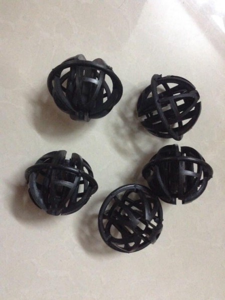 Giá Thể Vi Sinh Dạng Cầu D50 ( đen )